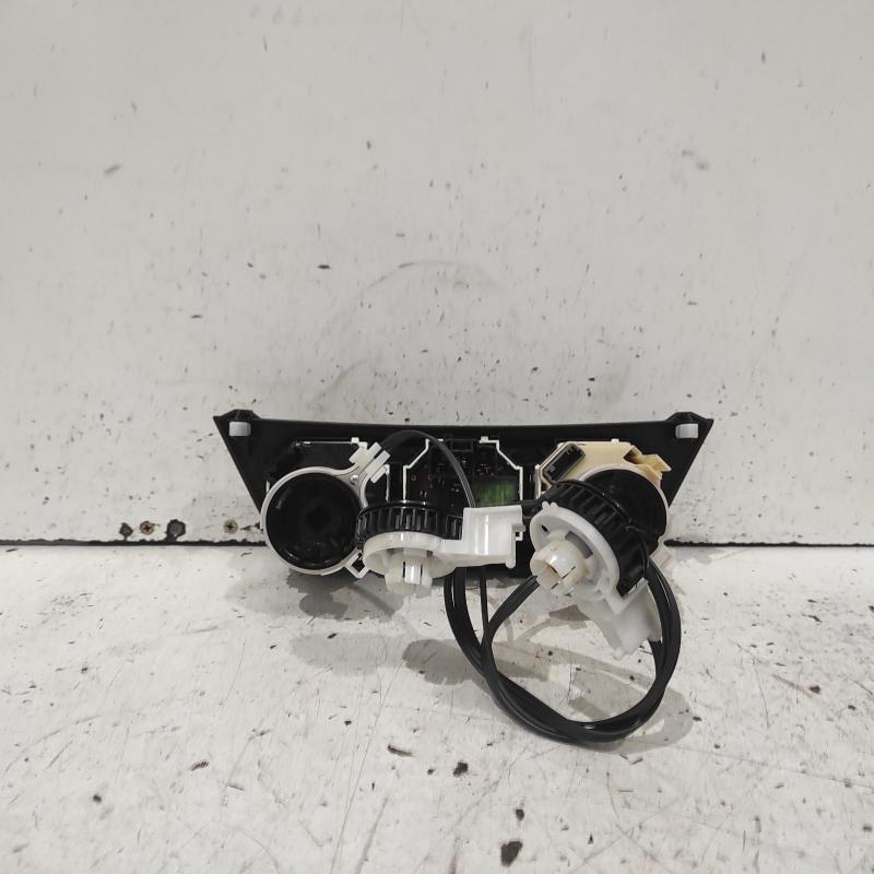 heater/aircon controls