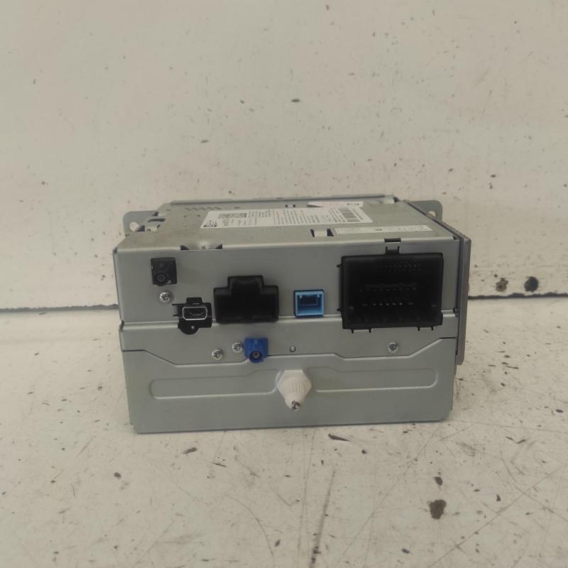 stereo/head unit