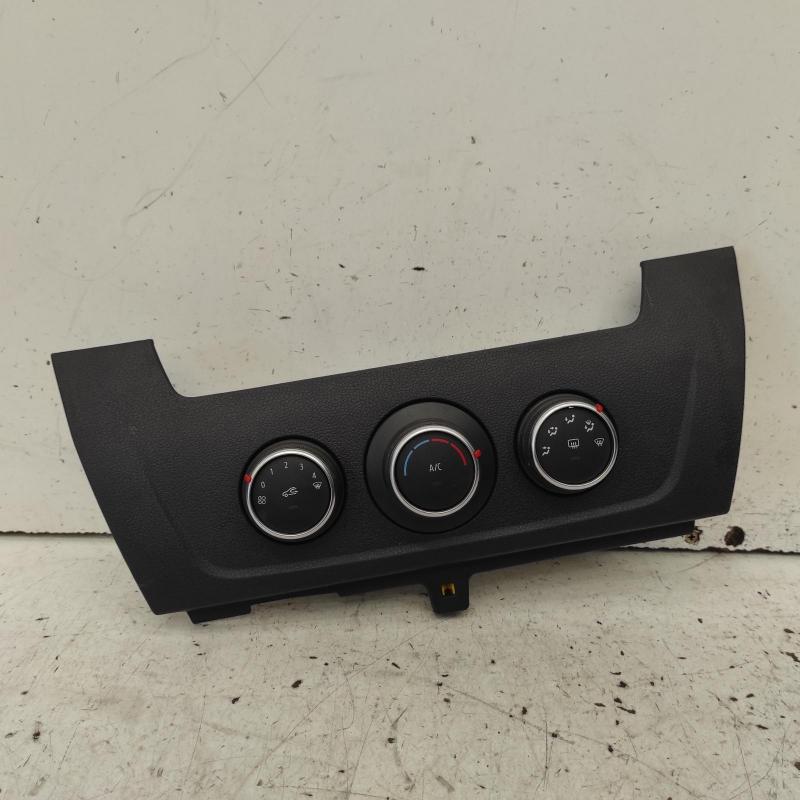 heater/aircon controls