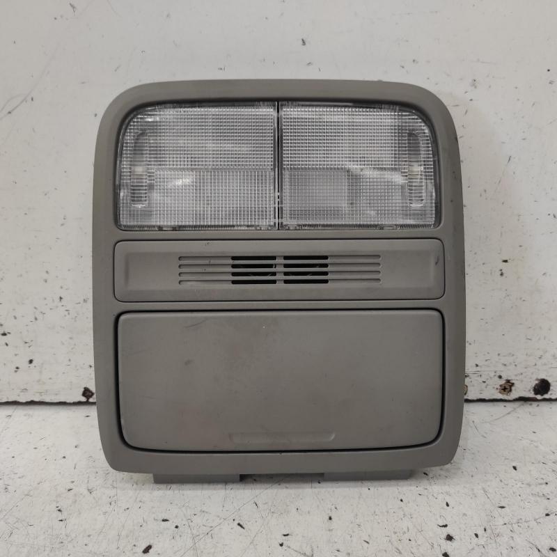 courtesy light