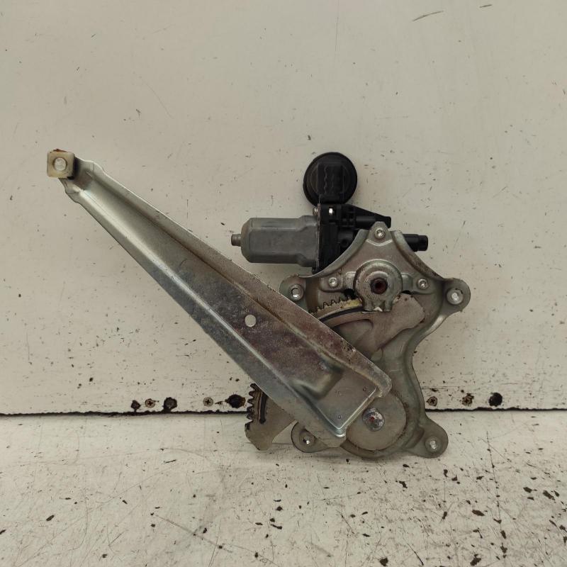window regulator/motor rear left