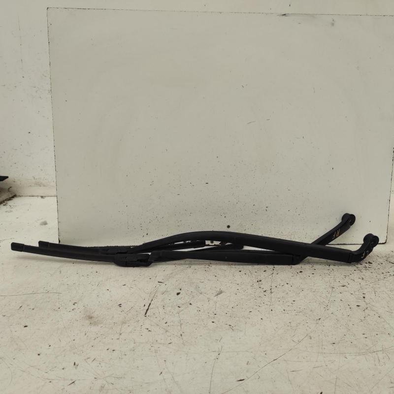 wiper arm