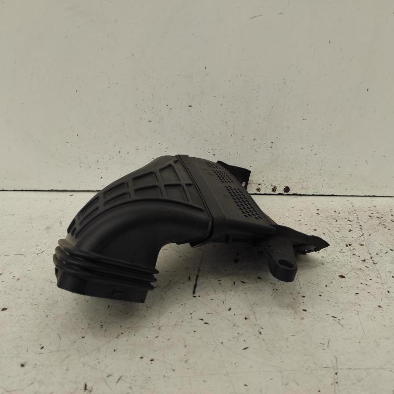 air cleaner duct/hose