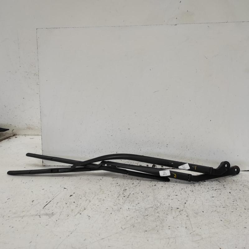 wiper arm