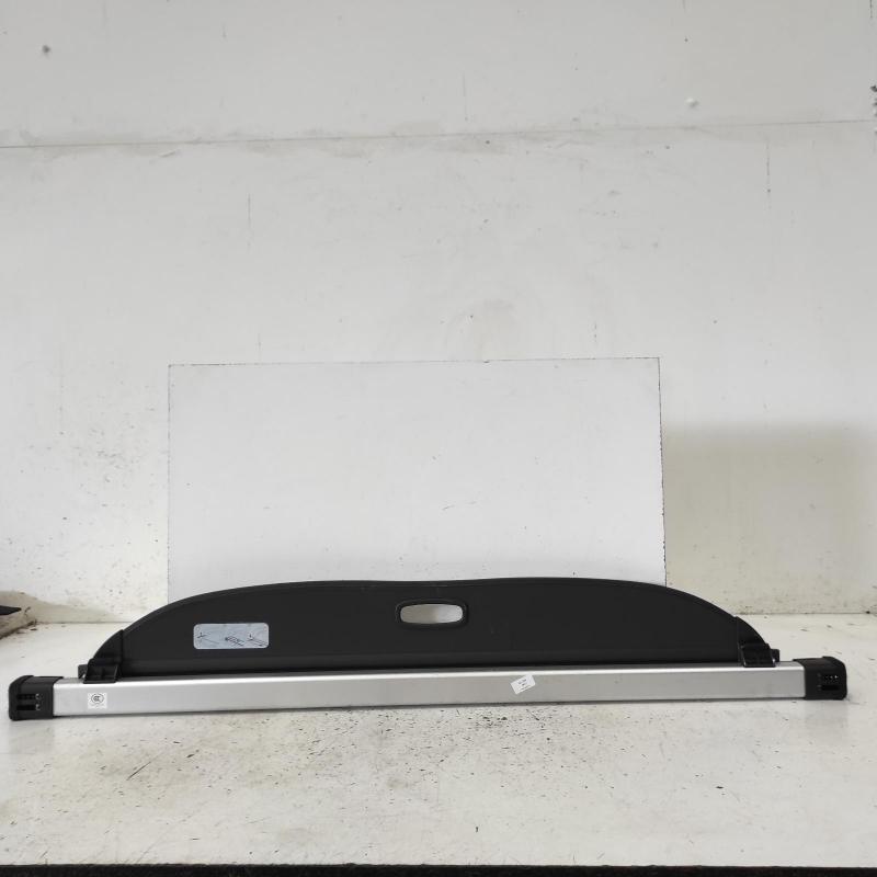 parcel shelf