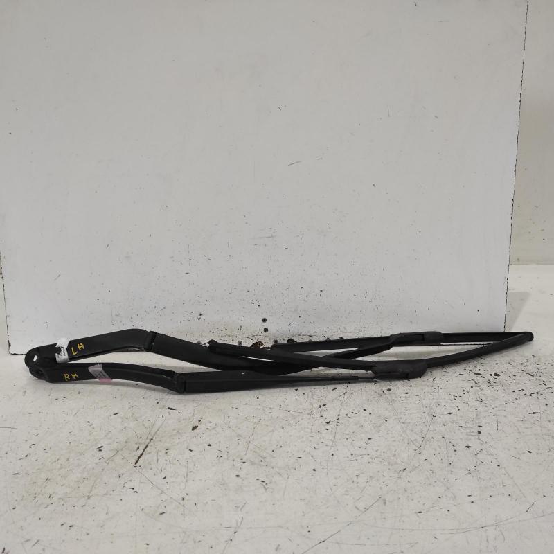 wiper arm