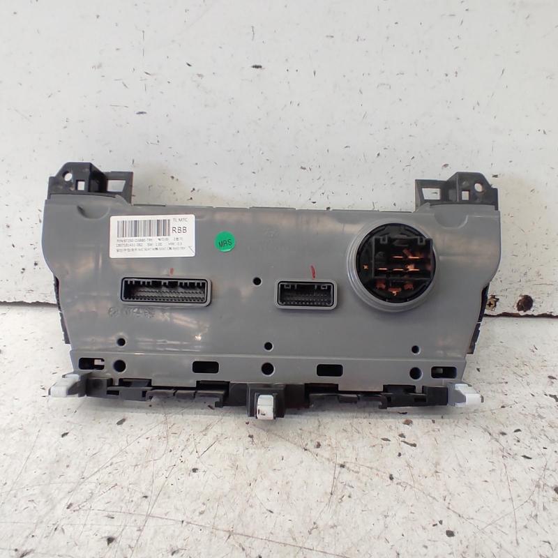 heater/aircon controls