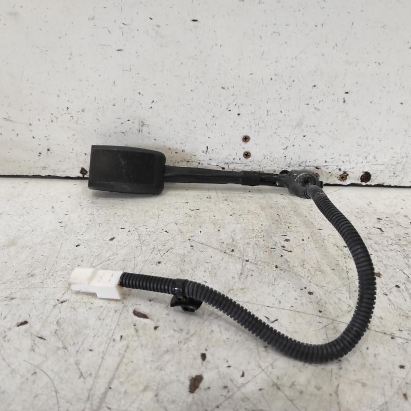 seat belt stalk