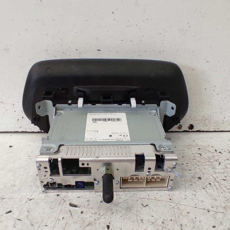 stereo/head unit