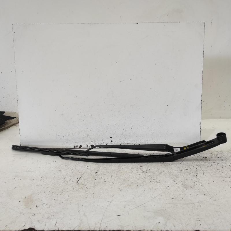 wiper arm