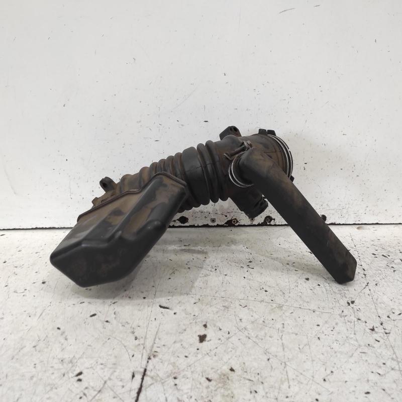 air cleaner duct/hose