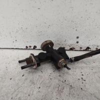 clutch master cylinder