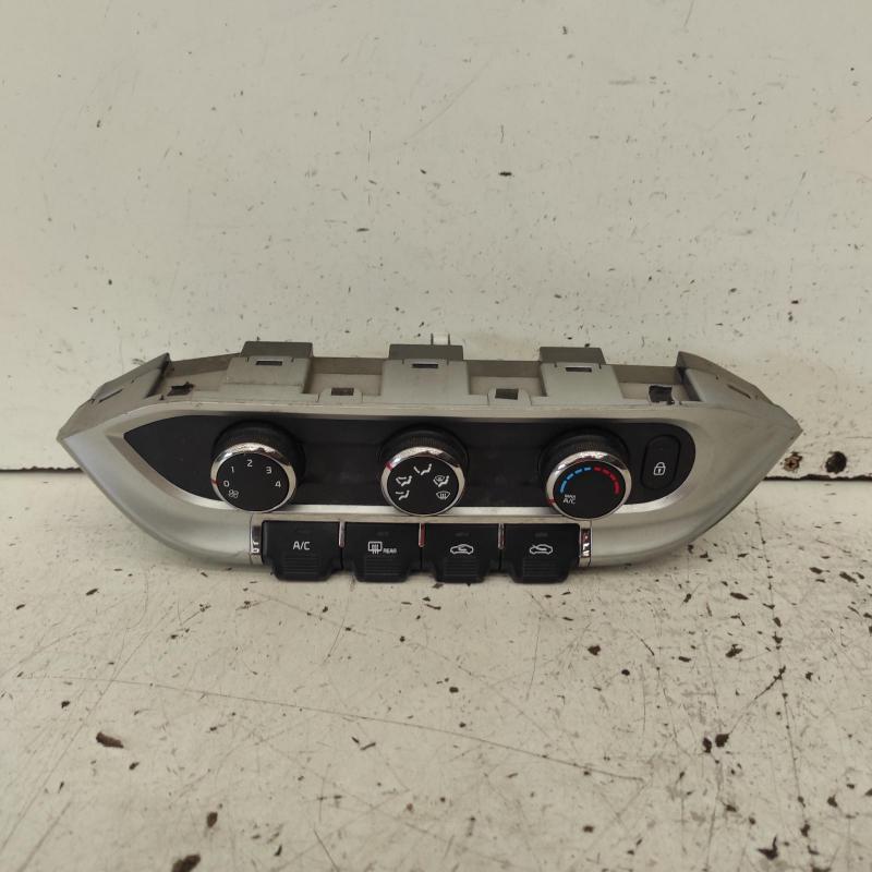 heater/aircon controls