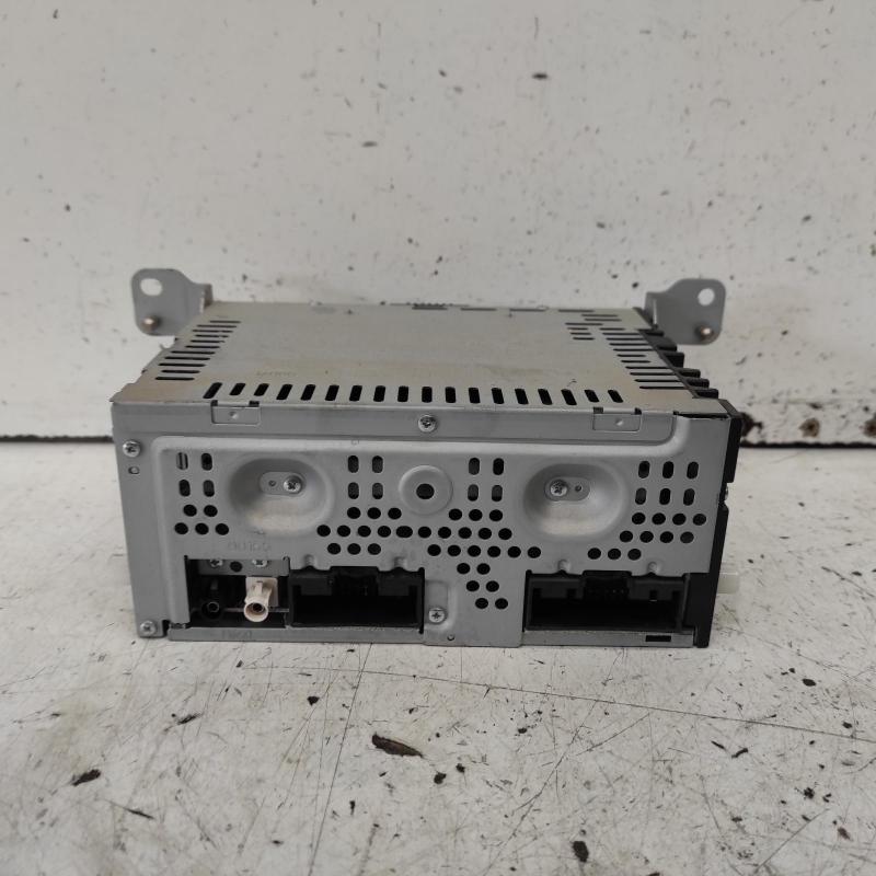 stereo/head unit