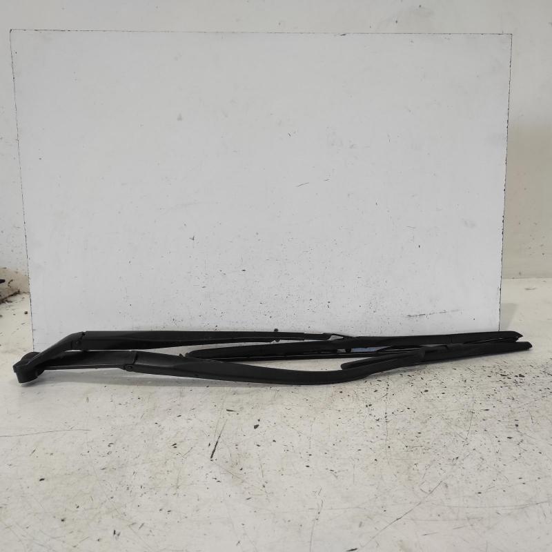 wiper arm