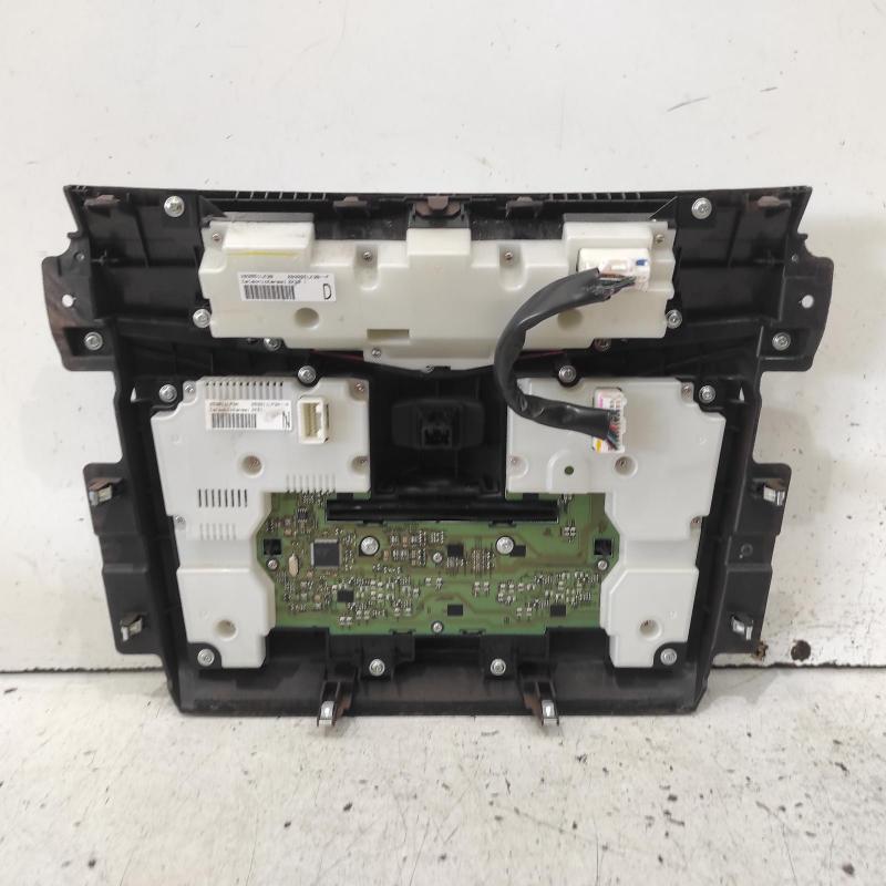 stereo/head unit