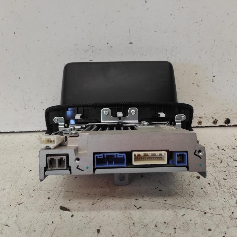stereo/head unit