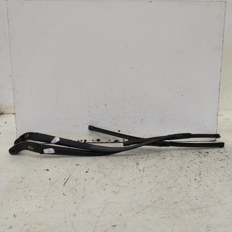 wiper arm