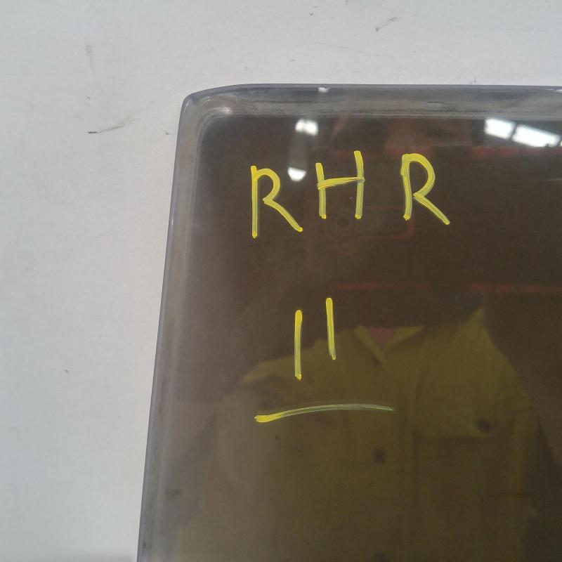 quarter door glass rear right