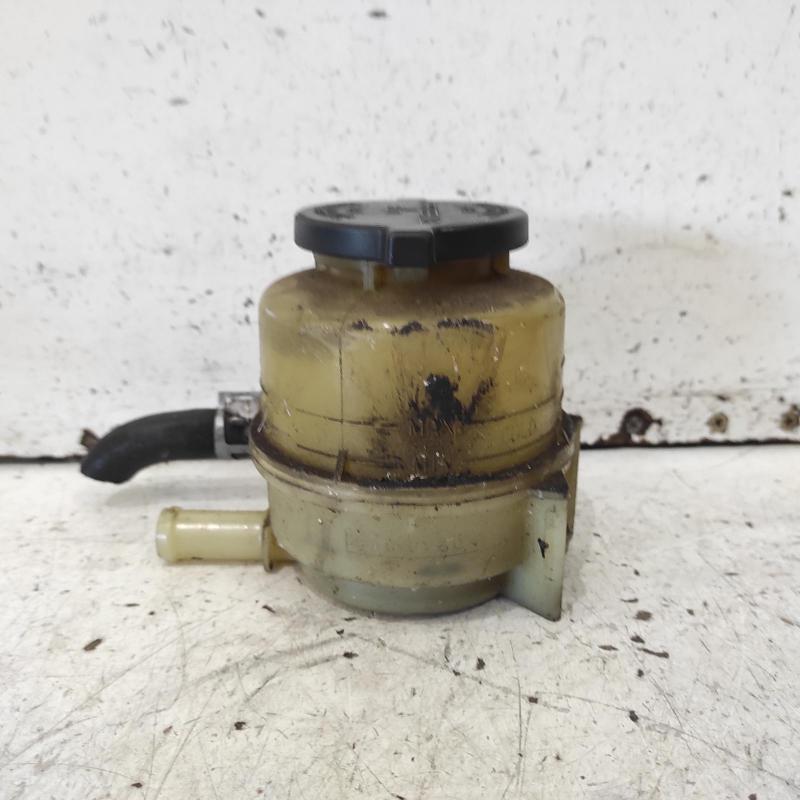 power steering reservoir
