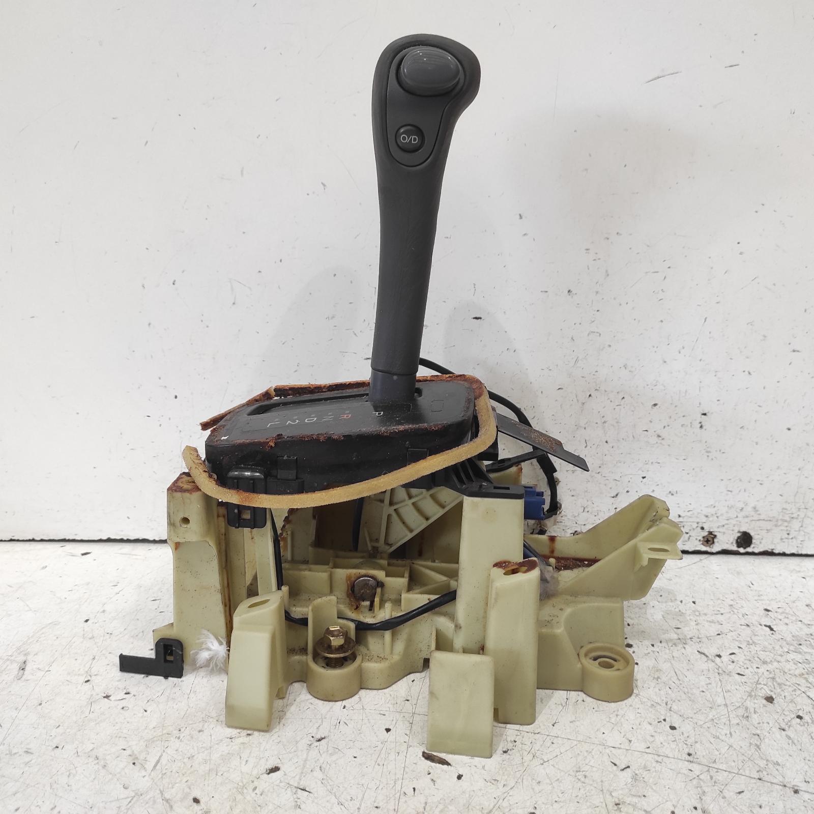 Camry Gear Stick/shifter 1997-2002 sk20 08/97-08/02 00021745 #684893