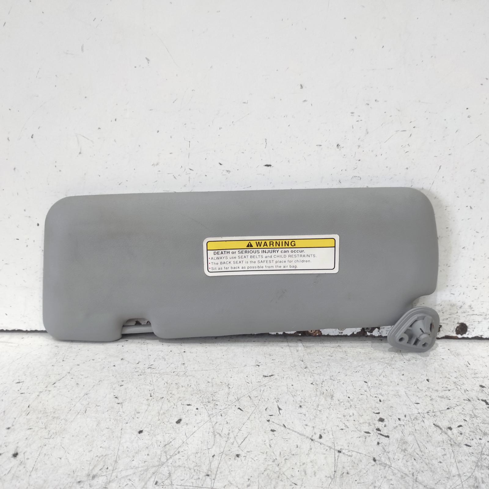 Camry Sunvisor 1997-2002 sk20,rh side,08/97-08/02 00021745 #684910