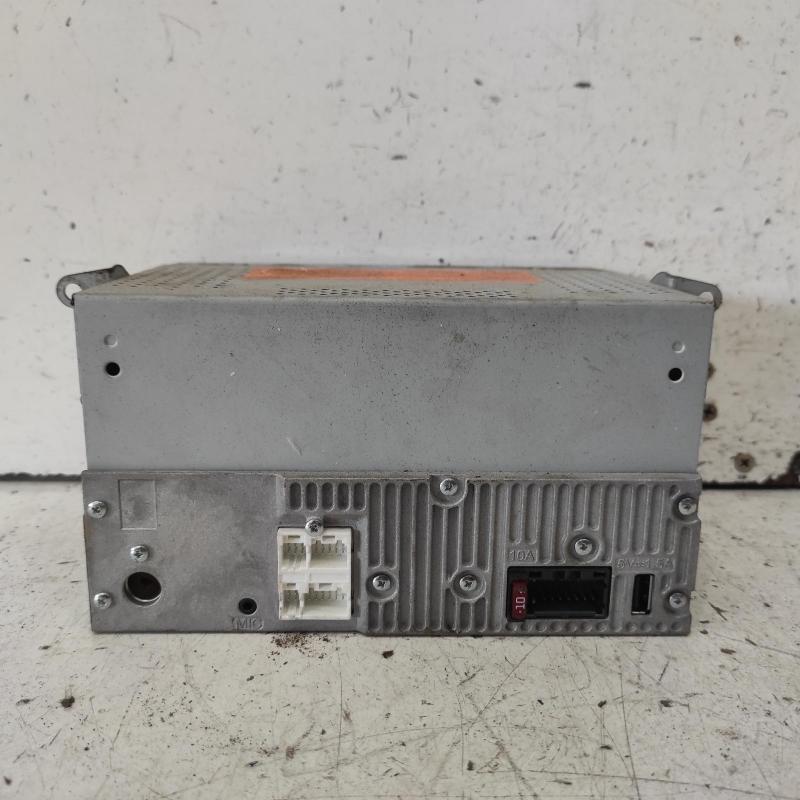 stereo/head unit