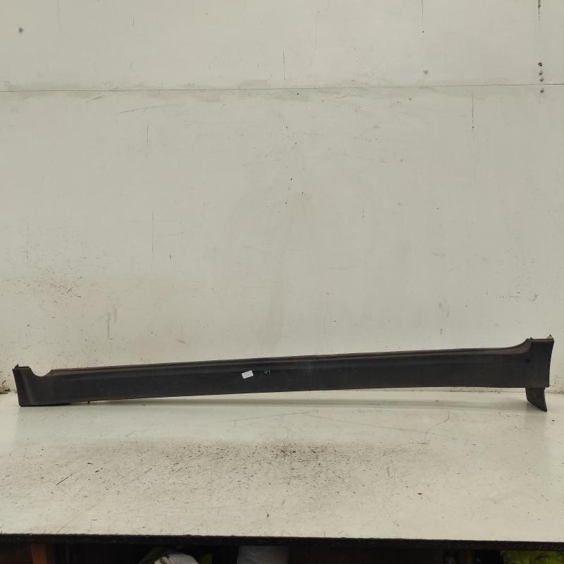 body/door mould
