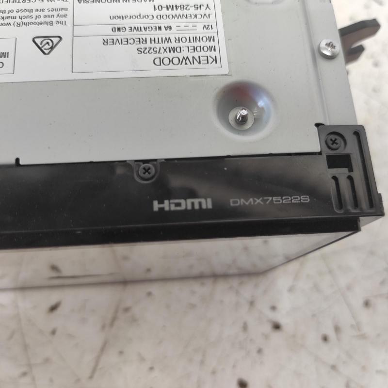 stereo/head unit