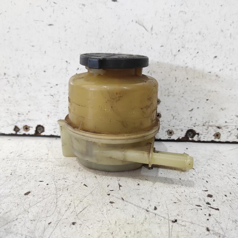 power steering reservoir