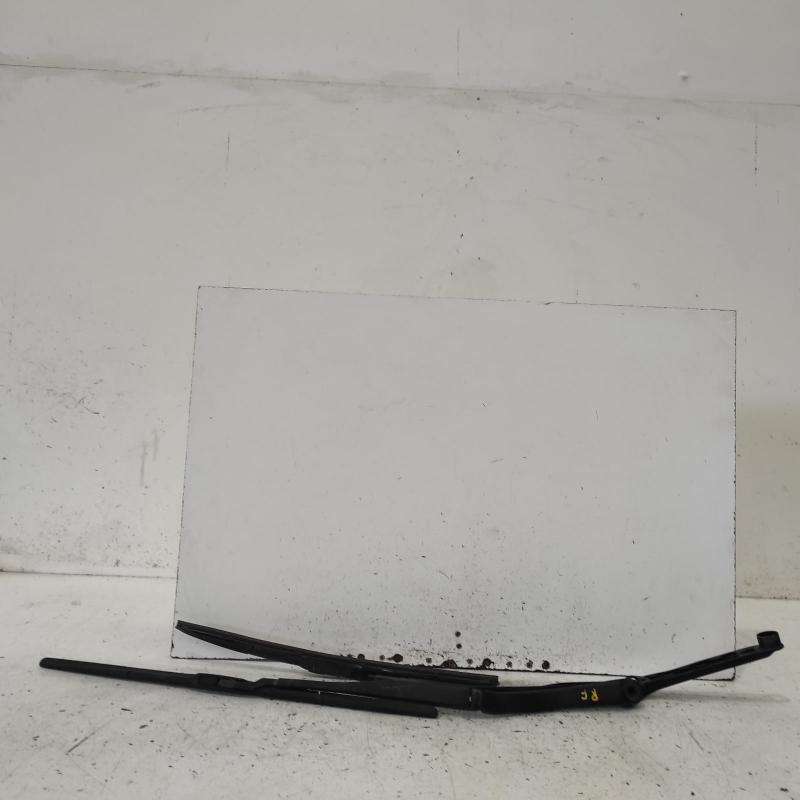 wiper arm
