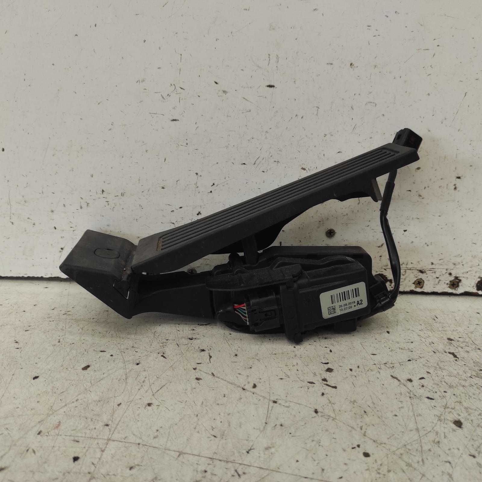 Tucson Pedal Assembly 2015-2021 accelerator pedal (electronic),2.0,g4nc,petrol,tl,06/15-01/21 00021933 #685099