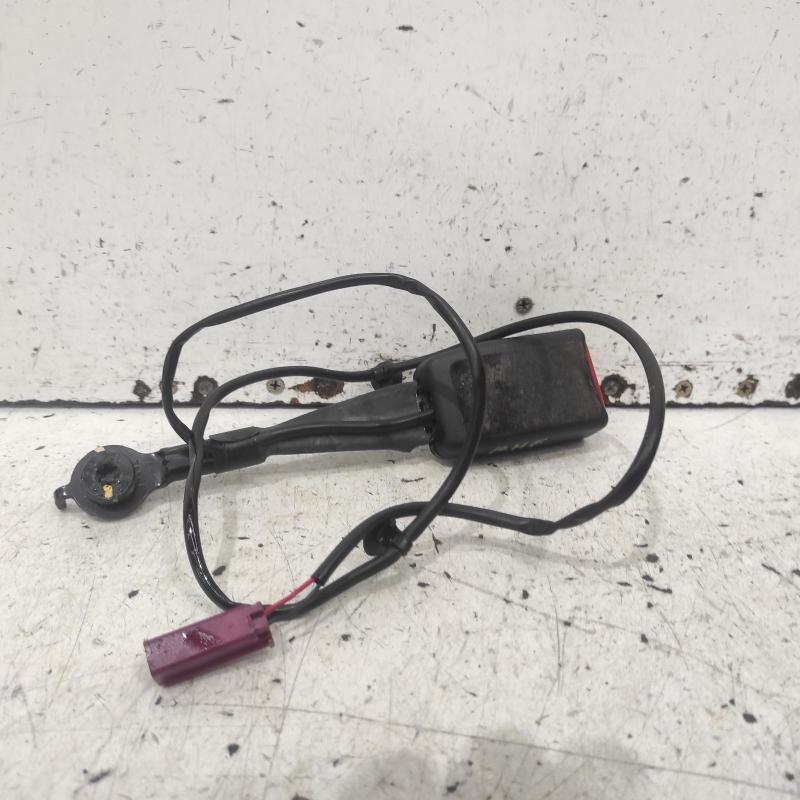 seat belt stalk