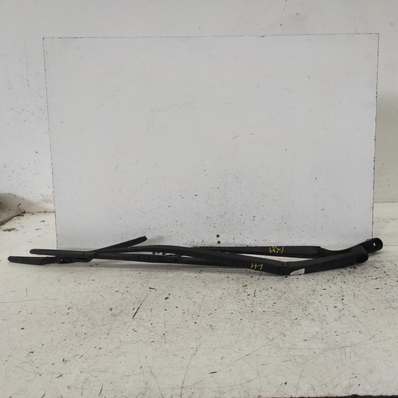 wiper arm