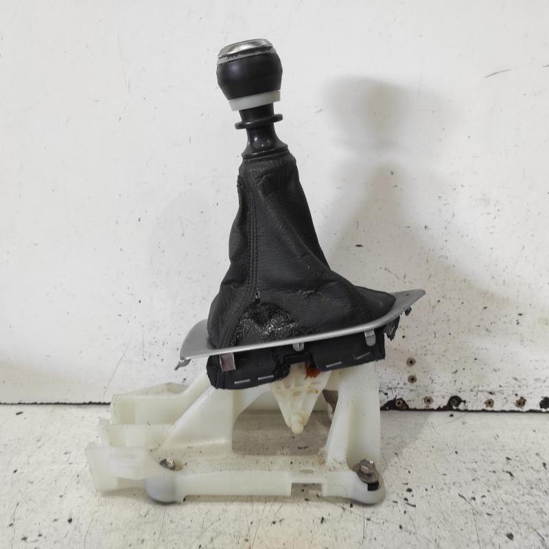 gear stick/shifter