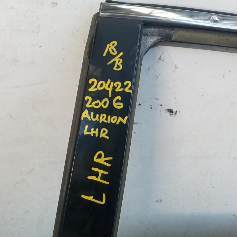 door/sliding rear left