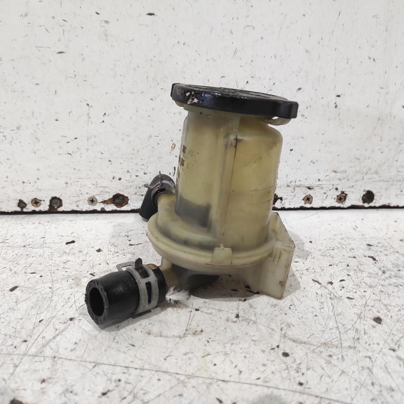 power steering reservoir