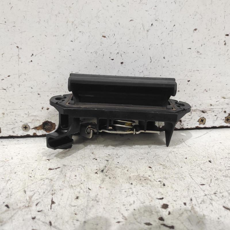 tailgate handle
