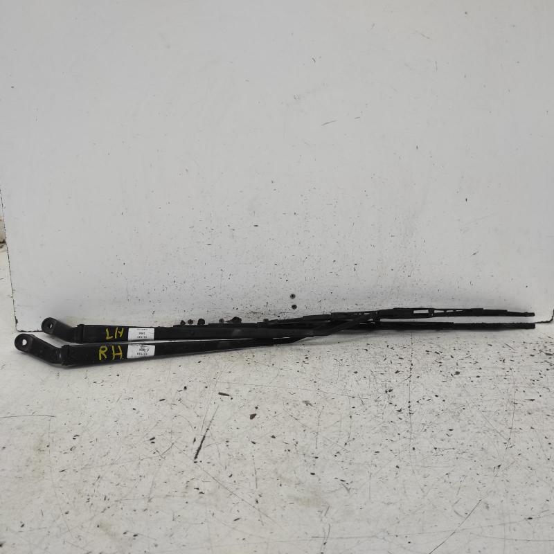 wiper arm