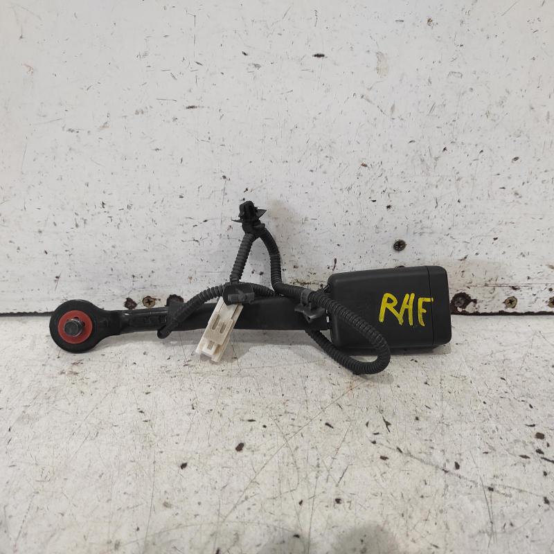 seat belt stalk