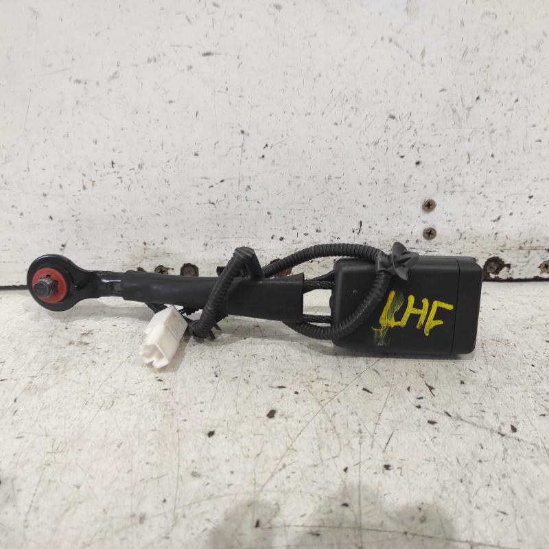 seat belt stalk