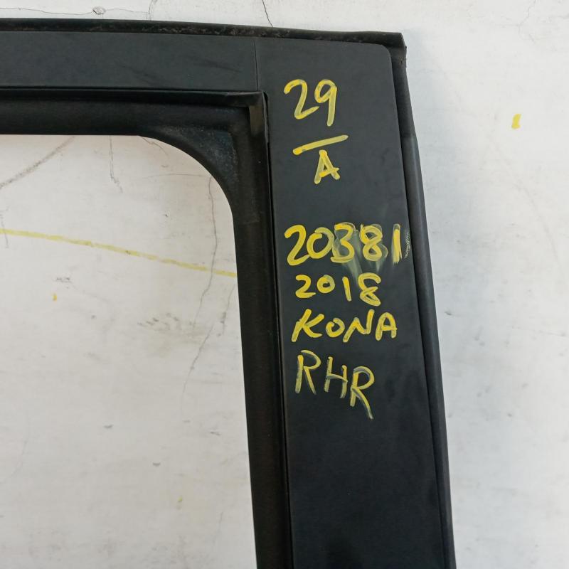 door/sliding rear right