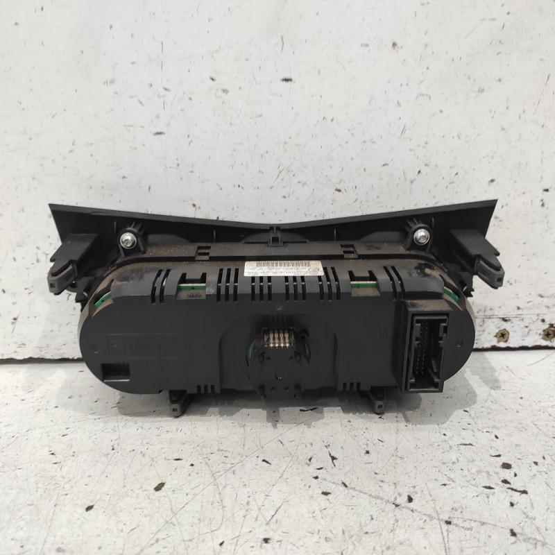 heater/aircon controls