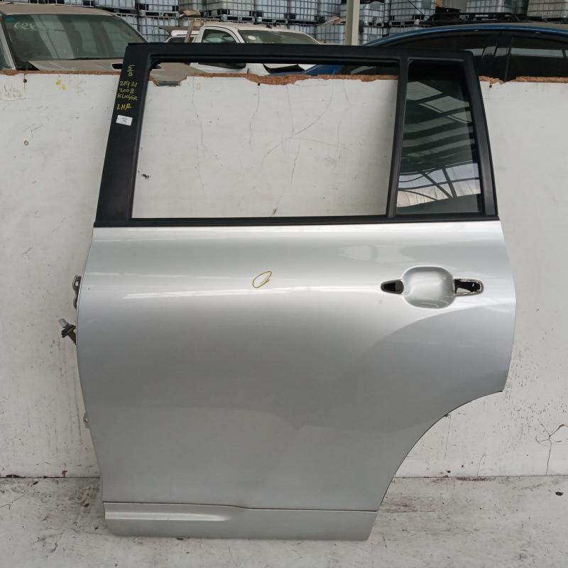 door/sliding rear left