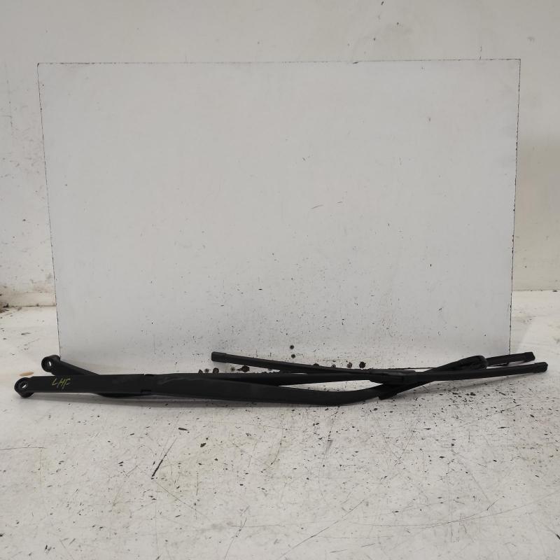wiper arm