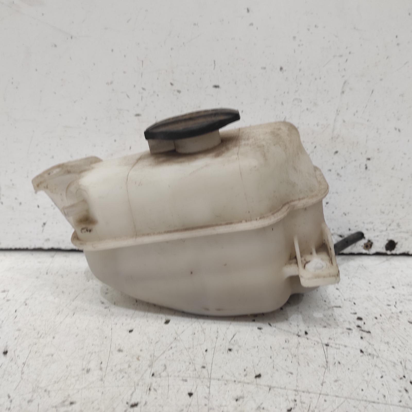 Santa Fe Overflow Bottle 2012-2018 dm,06/12-02/18 00021959 #687041