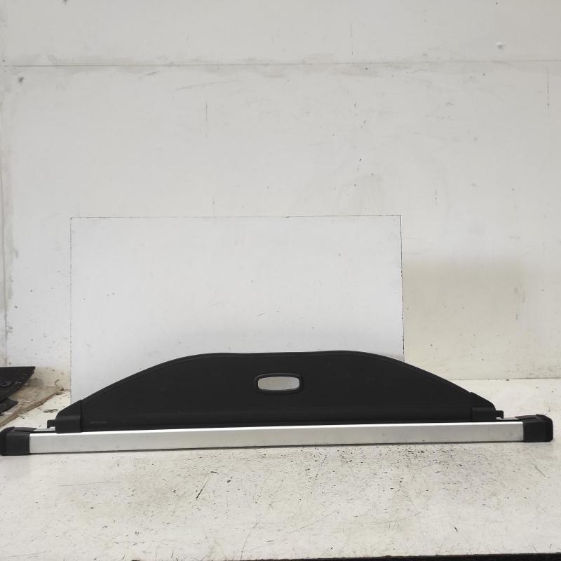 parcel shelf
