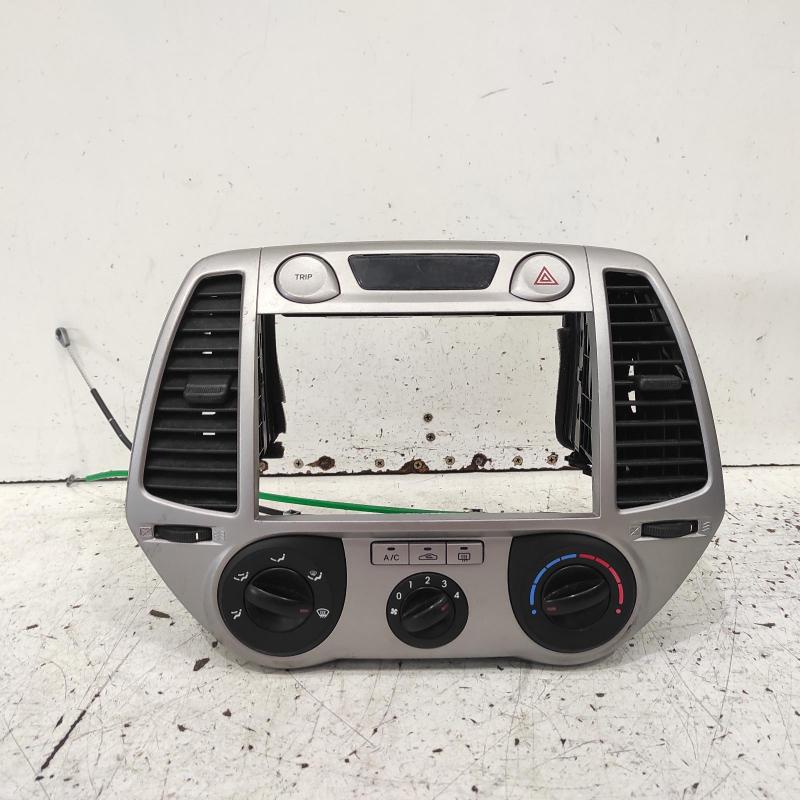 heater/aircon controls