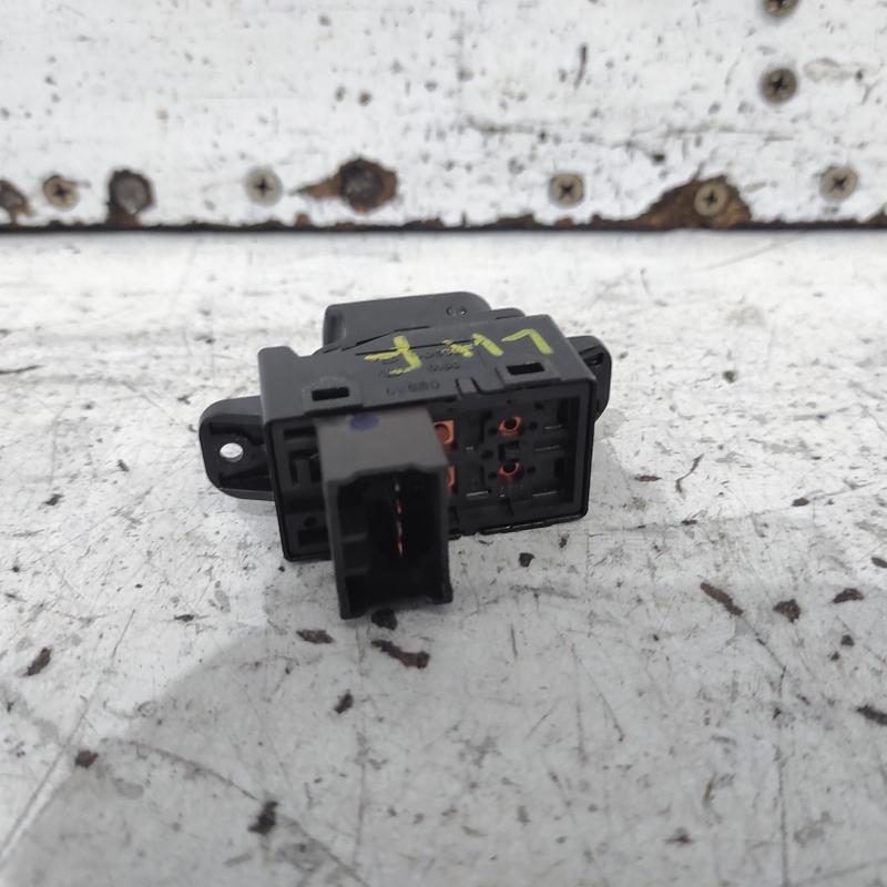 power door window switch