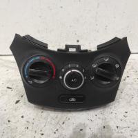 heater/aircon controls